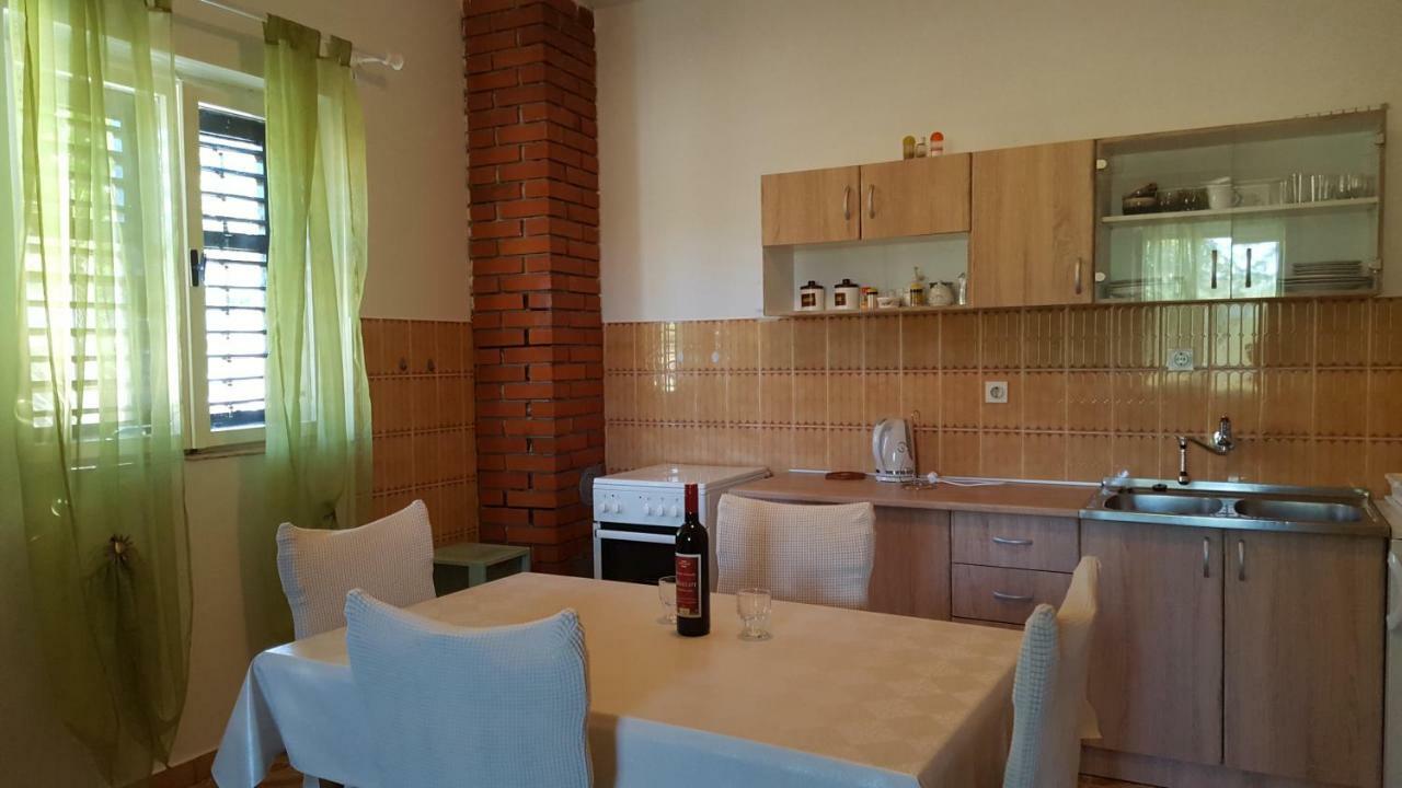 Vacation Home Ivan Kasic Exterior foto